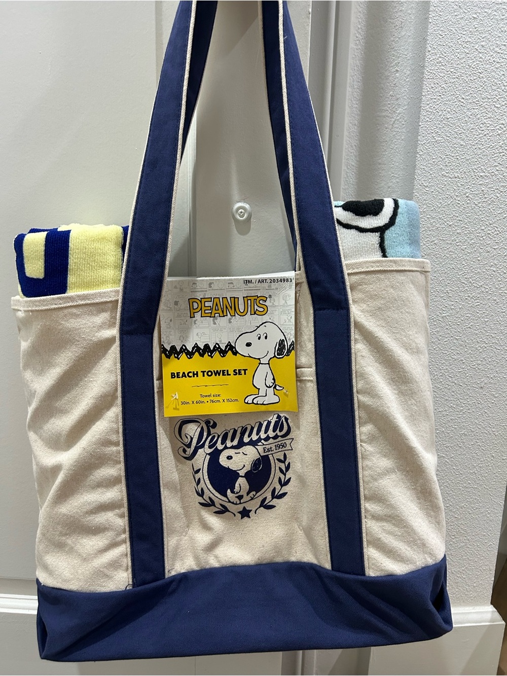 Peanuts Canvas Tote in Navy & Cream with Snoopy Emblem 2 beach towels included